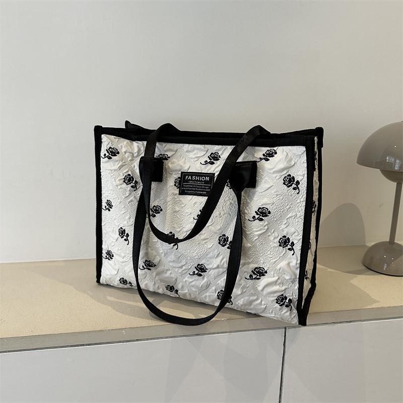 Elegant Canvas Shoulder Bag For Women Spacious 2023 Fashion Floral Tote