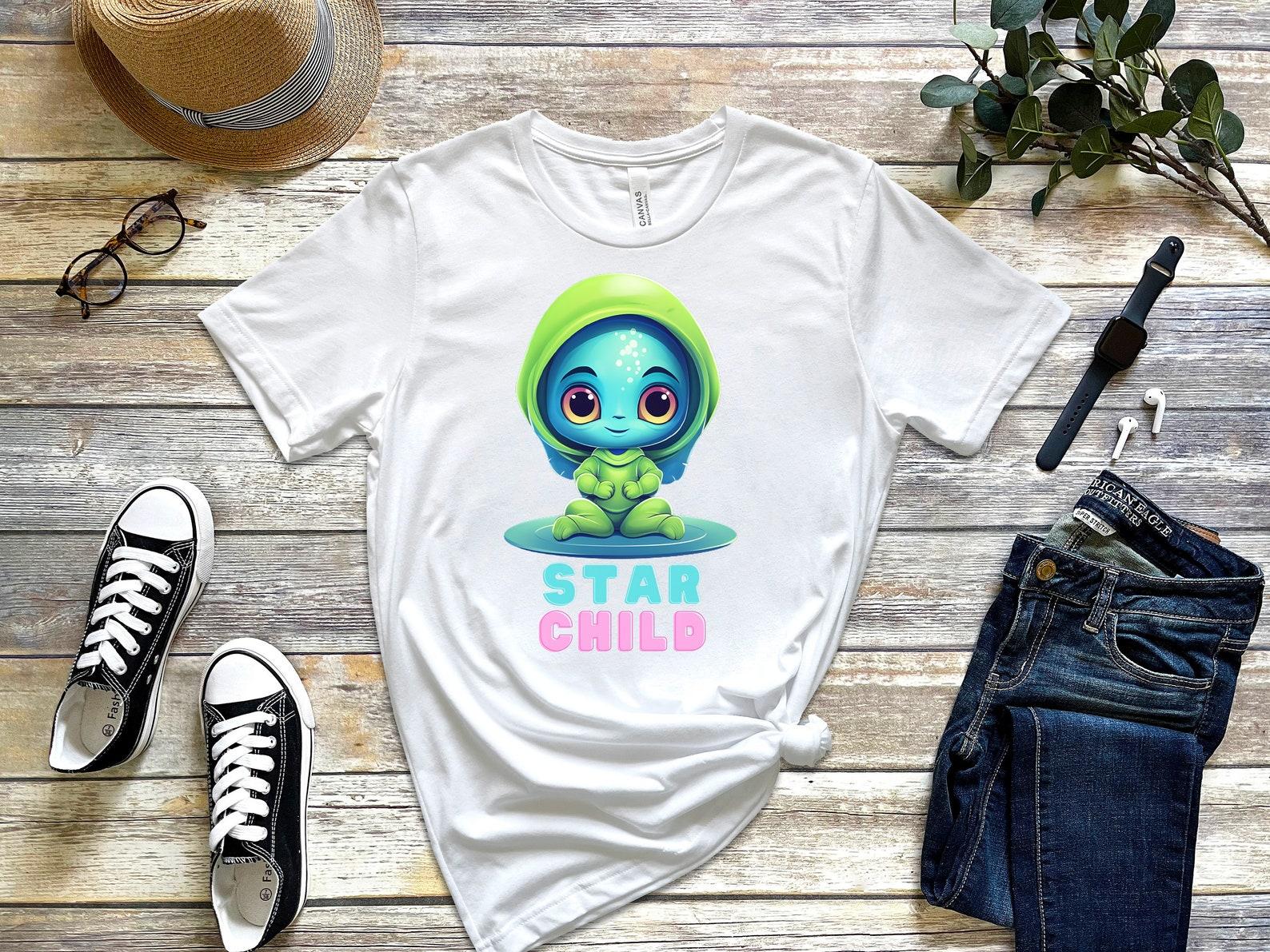 Alien Star Child Graphic T-Shirt, Extraterrestrial Friends M