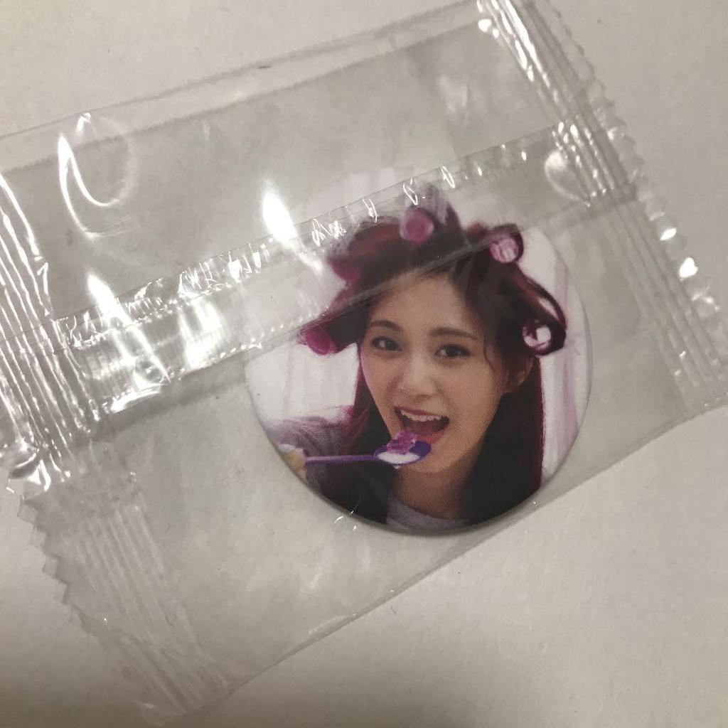 [USED] TWICE Tzuyu Can Badge