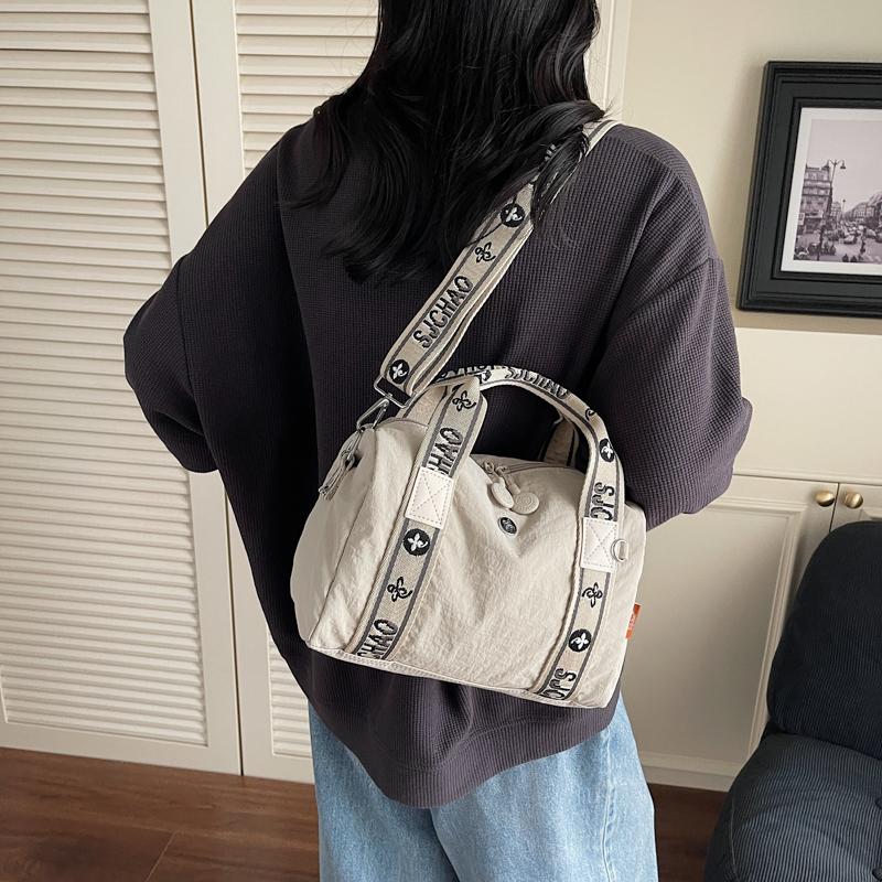 Simple & Spacious Women's Shoulder Bag - Durable Crossbody Purse with Organizational Pockets Lightweight and Versatile