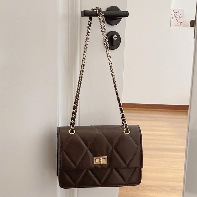 

Модная ромбовидная вышивка, темпераментный замок, маленькая сумка, женская, 2025, зима, новая, универсальная однотонная сумка-мессенджер, женская кофейный