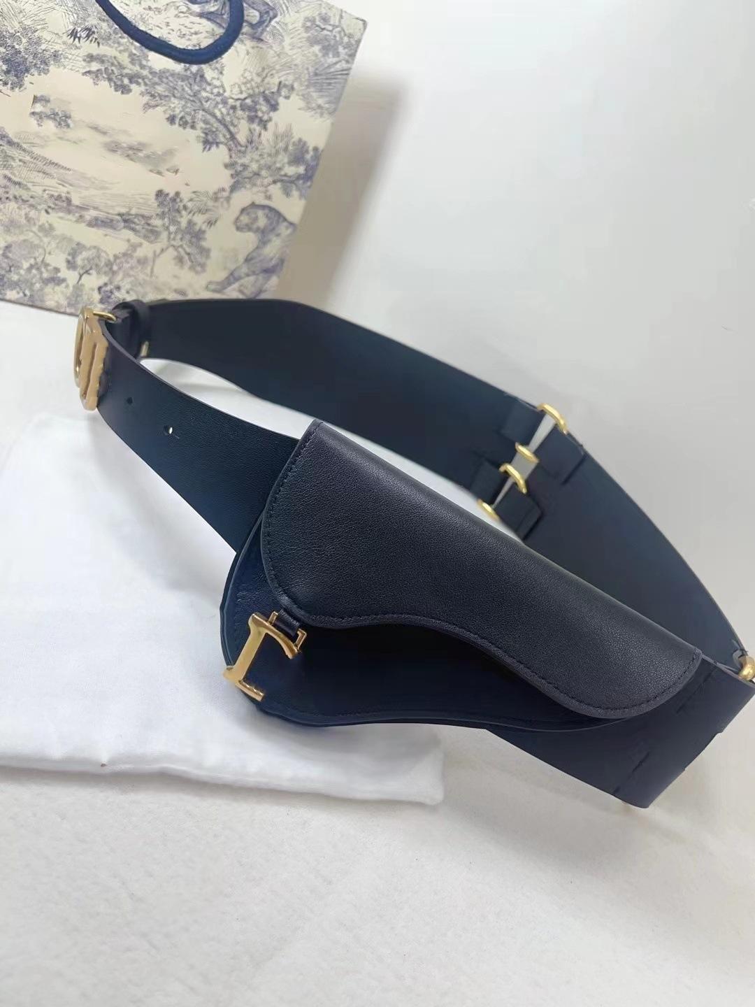 

European and American INS style saddle bag with skirt coat fashion CD women s top layer cowhide waist seal decoration wide belt 110cm чорний
