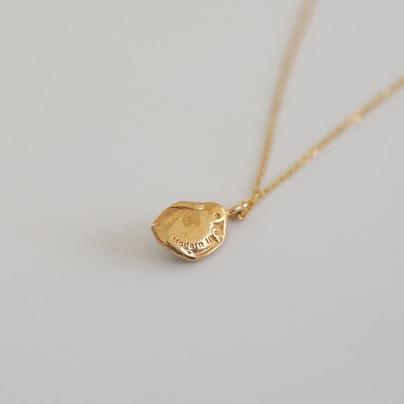 modernlike 14k GF silver 23 M cast onyx necklace