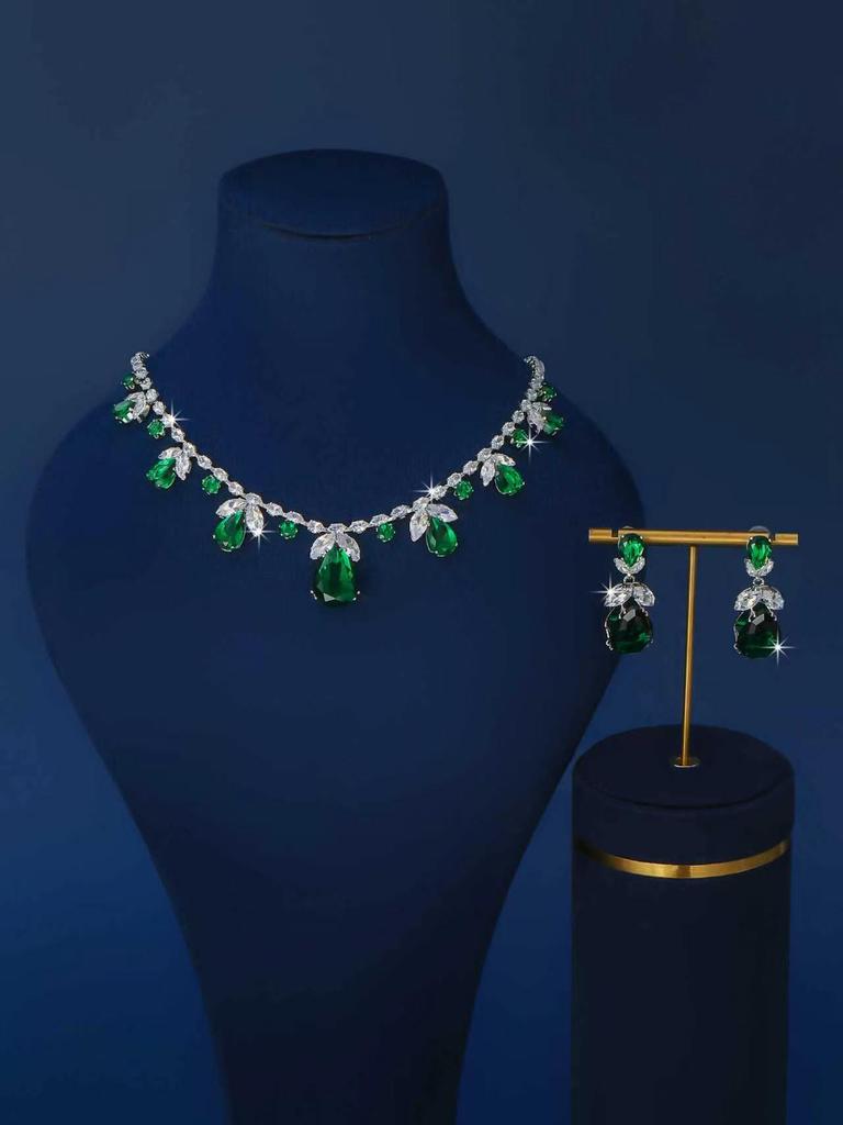 Set Fashion Trend Zircon Earrings & White Water Drop Necklace Jewelry