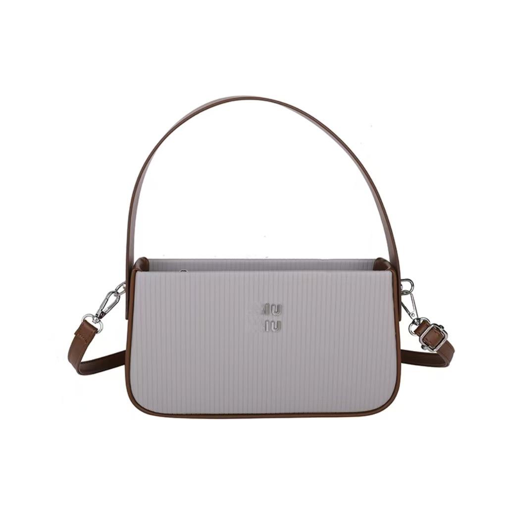 

Универсальная женская сумка кроссбоди: Модный, Качественная Текстура, Идеально для Нишевого Стиля, Простой для Поездок на Работу, Носить на Плече или Через Плечо. серый