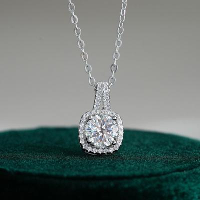 Elegant Moissanite Pendant Necklace: 1 Carat S925 Sterling Silver Square Design for Women