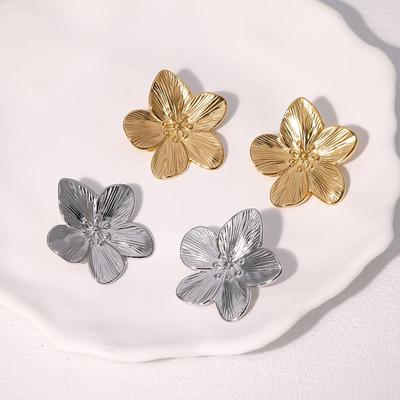 Retro Stainless Steel Floral Stud Earrings – Advanced Design, Non-fading, Versatile, for Women