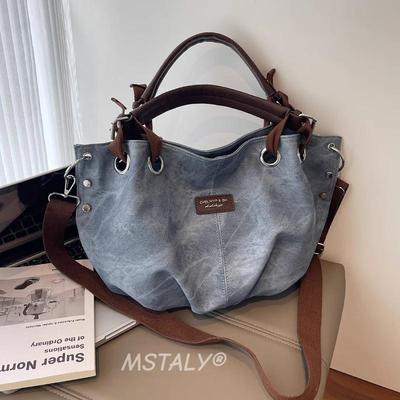 Women's Retro Distressed Large Capacity Crossbody Tote - Textured Handheld Bag for Early Autumn Commute (2025 Edition)