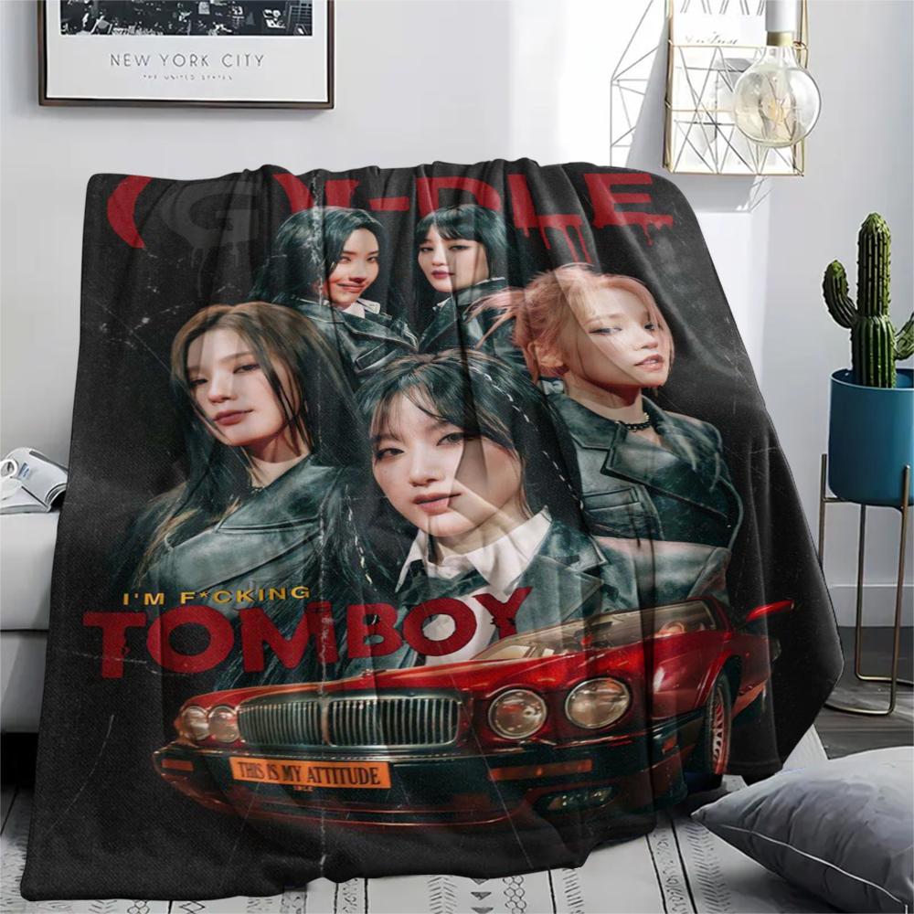 1Pc Gidle Print Flannel Blanket, High quality Comfortable for All Seasons, Home Decor, Warmth and Comfort, Perfect for Gifts