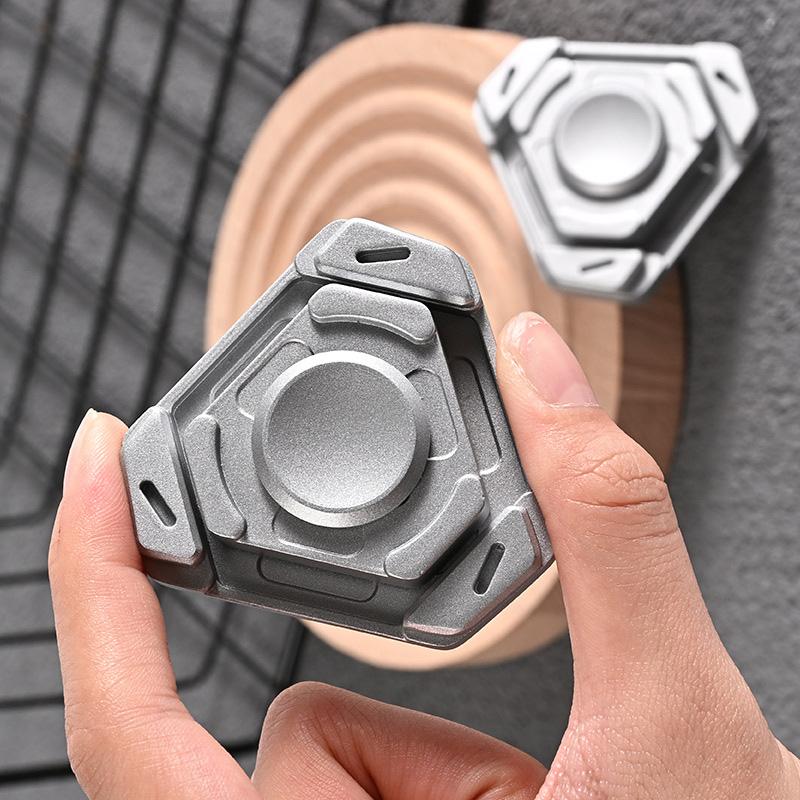 Zinc Alloy Fidget Spinner Magnetic Push Card Metal EDC Stress Relief Toy Spinning Top Tips Gyroscope Relieve Anti-Stress