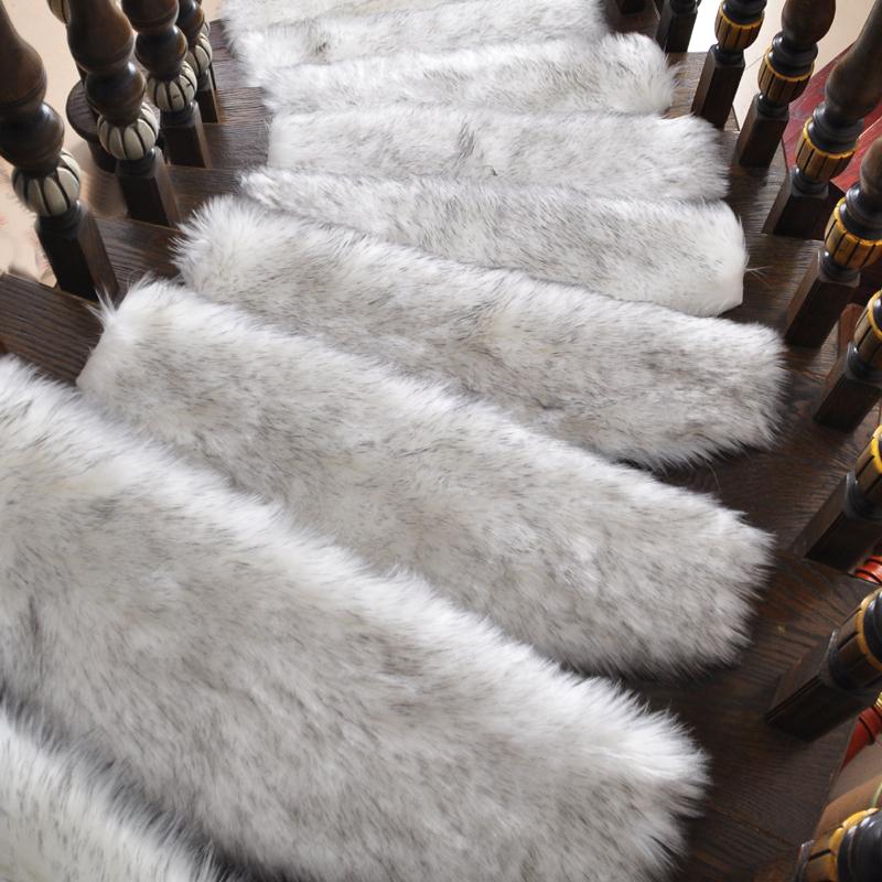 

1/3/5 шт. Ковер для лестницы из искусственного меха, коврик для ступеней, плюшевые напольные коврики 55x20 см, ковер для ног из имитации шерсти, самоклеящийся ковер для лестницы 1 Pcs