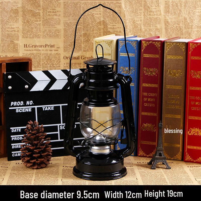 Retro Nostalgic Multi-Color Kerosene Horse Lamp - Portable Outdoor Camping & Decorative Lamp