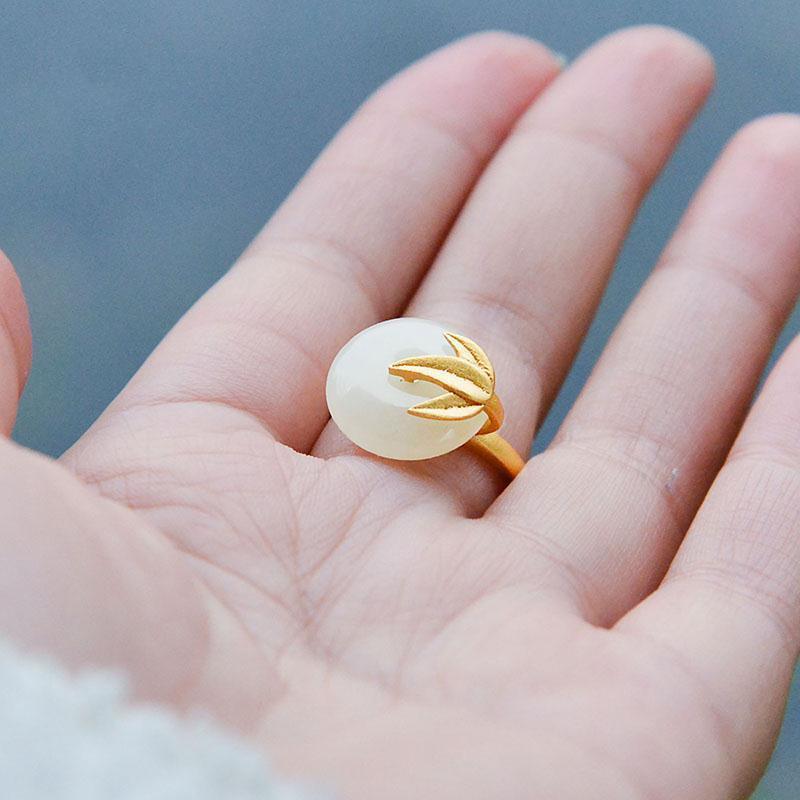 Creative Design Inlaid Natural Hetian White Jade Bamboo Leaf Ring Opening Adjustable Fresh Atmosphere Elegant Ladies Jewelry