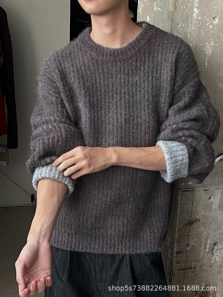 Niche American Retro Spray Paint Sweater - Loose & Warm Knit Top for Fall/Winter