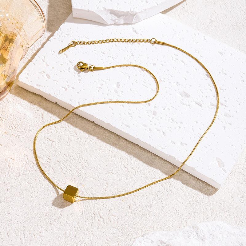 Korean Style Small Square Simple Titanium Steel Choker - Women's Trendy, Light Luxury, Versatile Necklace