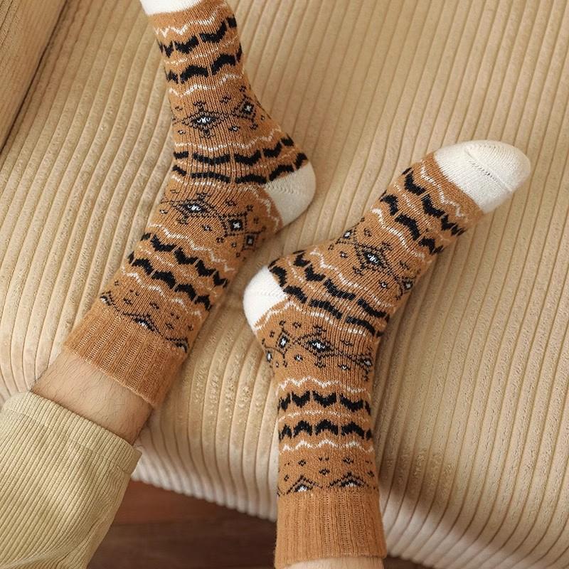 Thick Woolen Socks Mid-Calf Ultra-Thick Home Floor Sleep Warmth Retro Ethnic Style Autumn Winter Home Comfort Stocking