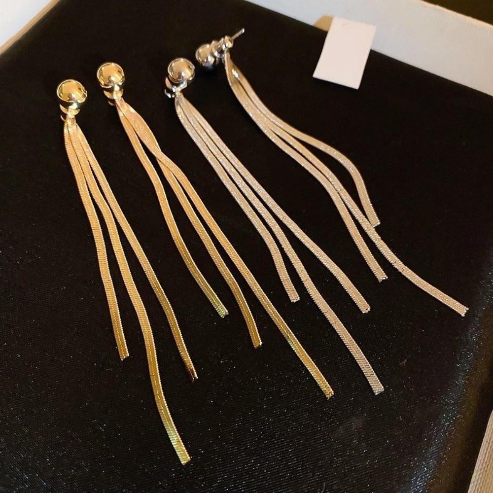 Leichter Luxus Charm Metallohrringe Elegante Hängende Ohrringe Trendige Quastenanhänger Ohrringe Party