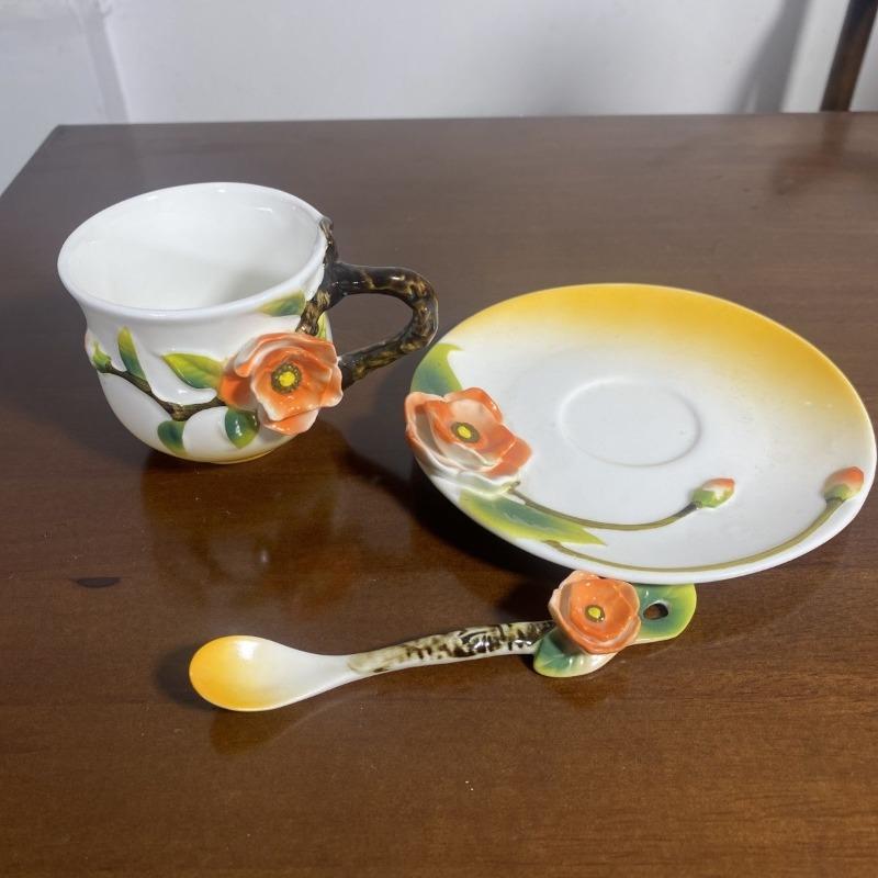 French Ceramic Coffee Cup and Saucer Three-Dimensional Embossed Flower Mug Afternoon Tea Flower Tea Mug Home Breakfast Milk Cup
