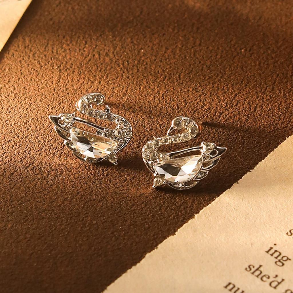 Silver Needle Super Fairy Zircon Swan Stud Earrings Women'S Fashion Versatile Light Luxury Exquisite Earrings Niche Earrings