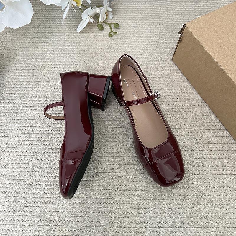 Mode Temperament Xiaoxiang eckiger Kopf flacher Ausschnitt dicker Absatz Einzelne Schuhe Damen 2025 neu Sommer Französisches Kleid Mary Jane Schuhe