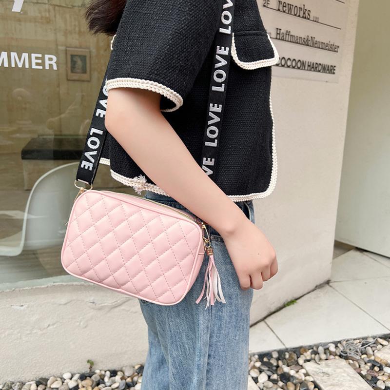 Women Bag Spring And Autumn New Lingge Shoulder Bag Korean Crossbody Bag Fashion Simple Letter Broadband Mobile Phone Bag