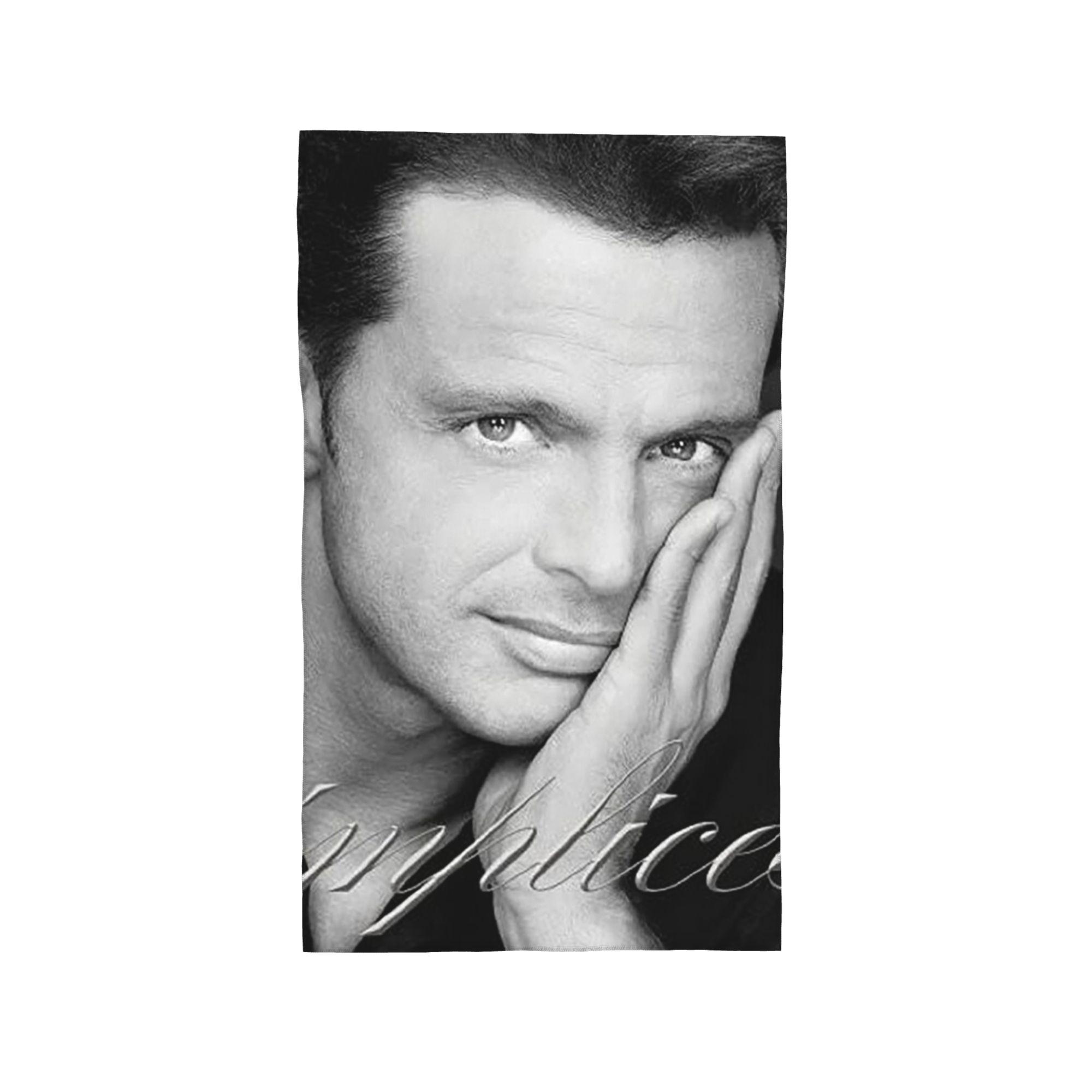 

Luis Miguel Singer Soft Face Towel Quick Dry Pool Bath Cotton Towels Absorbent W30*H60(CM)