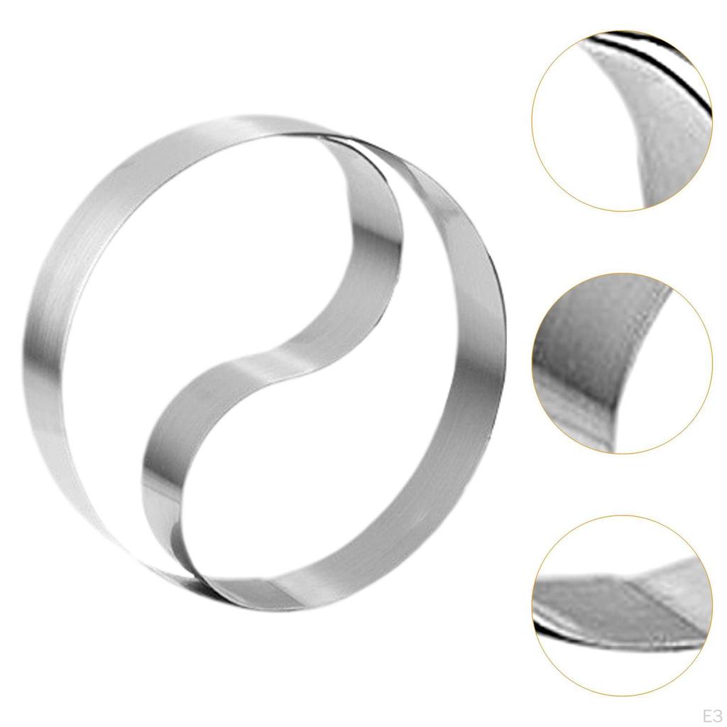 Vykrajovátko na sušenky a salátový dortový dezert s formičkou na rýžovou kouli