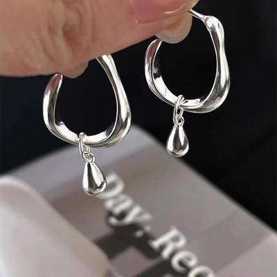 Pendientes de Viento Frío de Diseño Nicho de Lujo Ligero Pendientes de Gota de Agua de Color Pendientes de Viento Frío Joyería Exquisita de Tendencia para Mujer