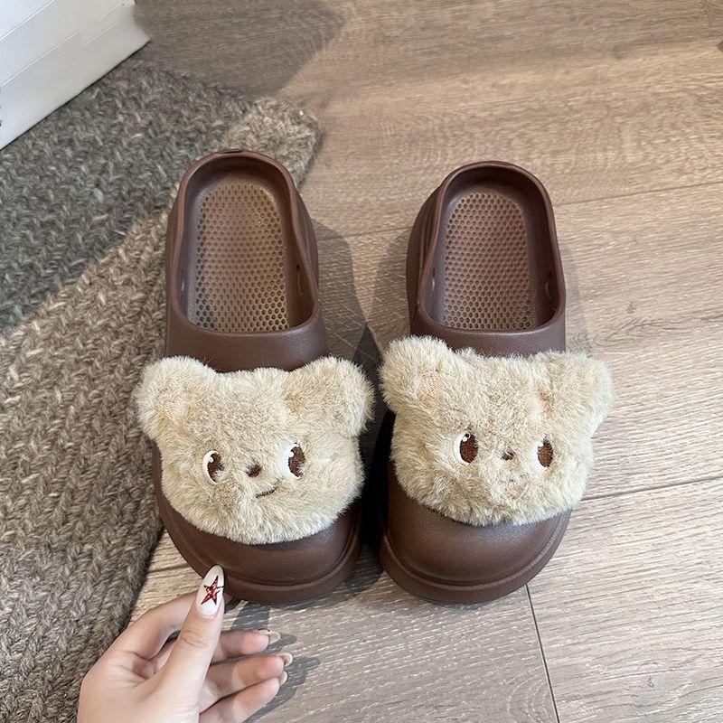 Internet Celebrity Cute Bear Girl Wind Stepping Shit Feeling Slippers 2025 Summer and Autumn New Thick Bottom Versatile Fashion Bag Head Drag