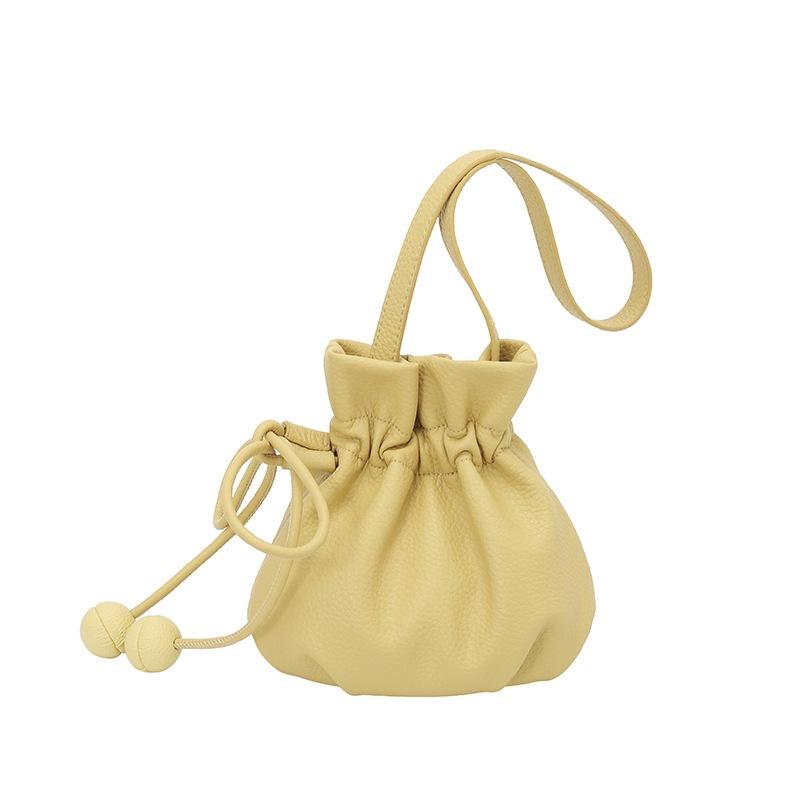 Large-capacity Single-shoulder Crossbody Bucket Bag, Trendy and Simple Design