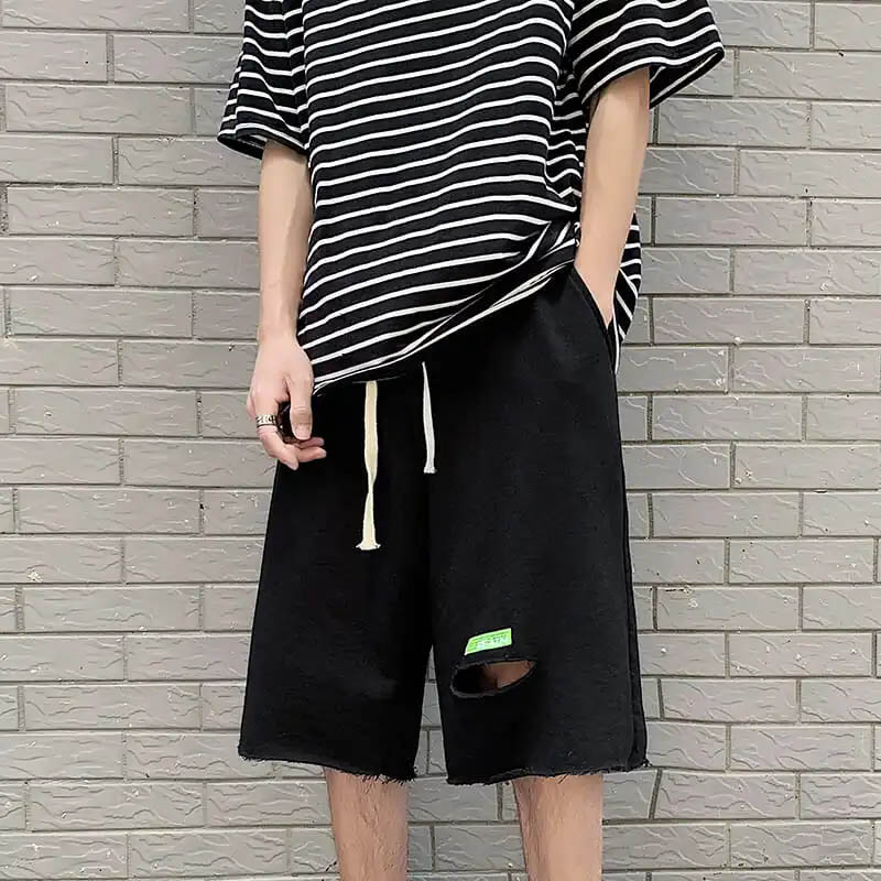 

Серые шорты с дырками, мужские летние свободные прямые повседневные спортивные брюки в стиле Ins, дышащие крутые и удобные однотонные брюки с пятью точками с принтом 2XL