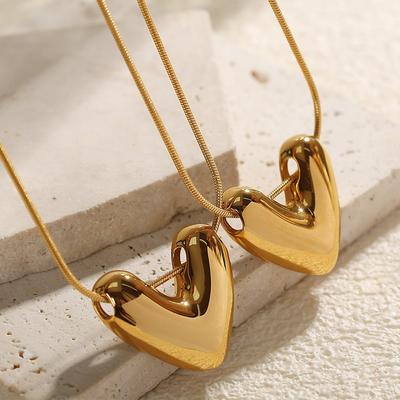 Goldene Halskette mit Liebesanhänger für Damen, Kalter Wind, Schlüsselbein-Kette, Herz-Anhänger, Halskette, Persönlich, Vielseitig, Edelstahl-Halskette, Großhandel