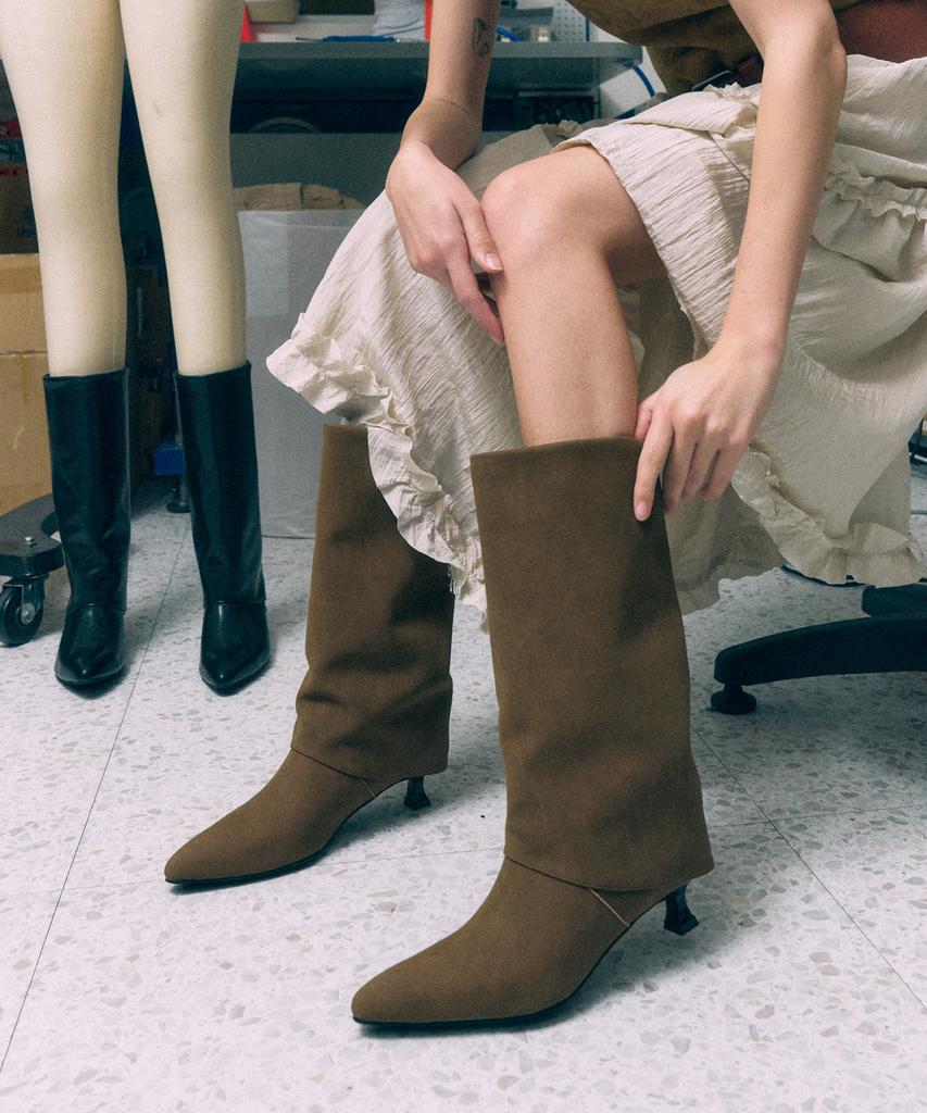 Moodnight Dane Kitten Heel Folding Boots - 4Cm | 3 Colors