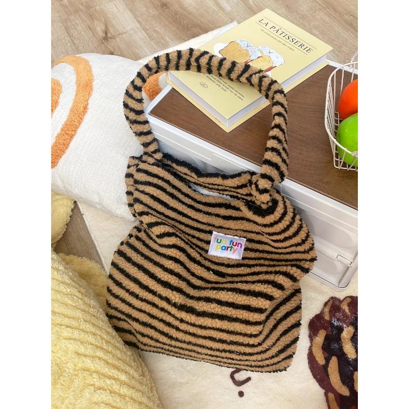 Soft Plush Stripe Women's Shoulder Bag Large Capacity Ladies Shopping Bags Cute Female Travel Tote Faux Lamb Wool Handbags Purse