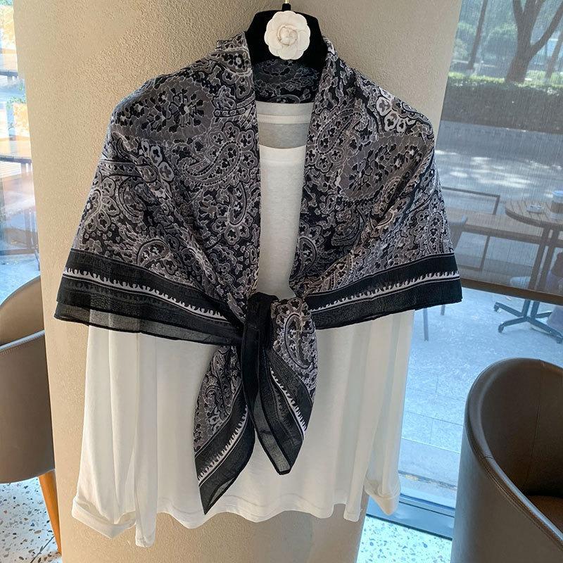 [Variety sunscreen shawl retro printed square scarf women's summer silk cotton silk scarf