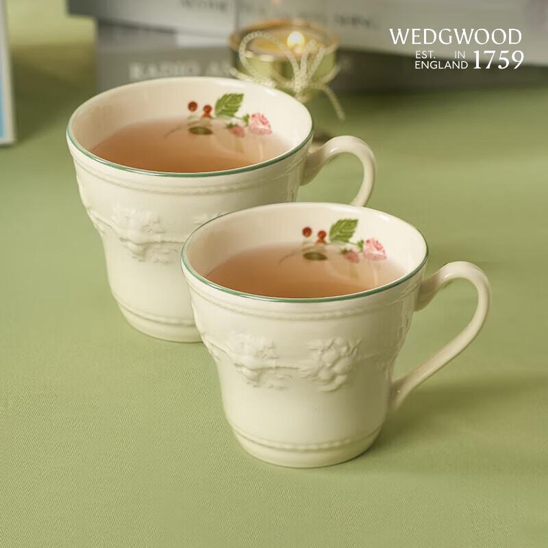 

WEDGWOOD Festive Holiday Ceramic Mug