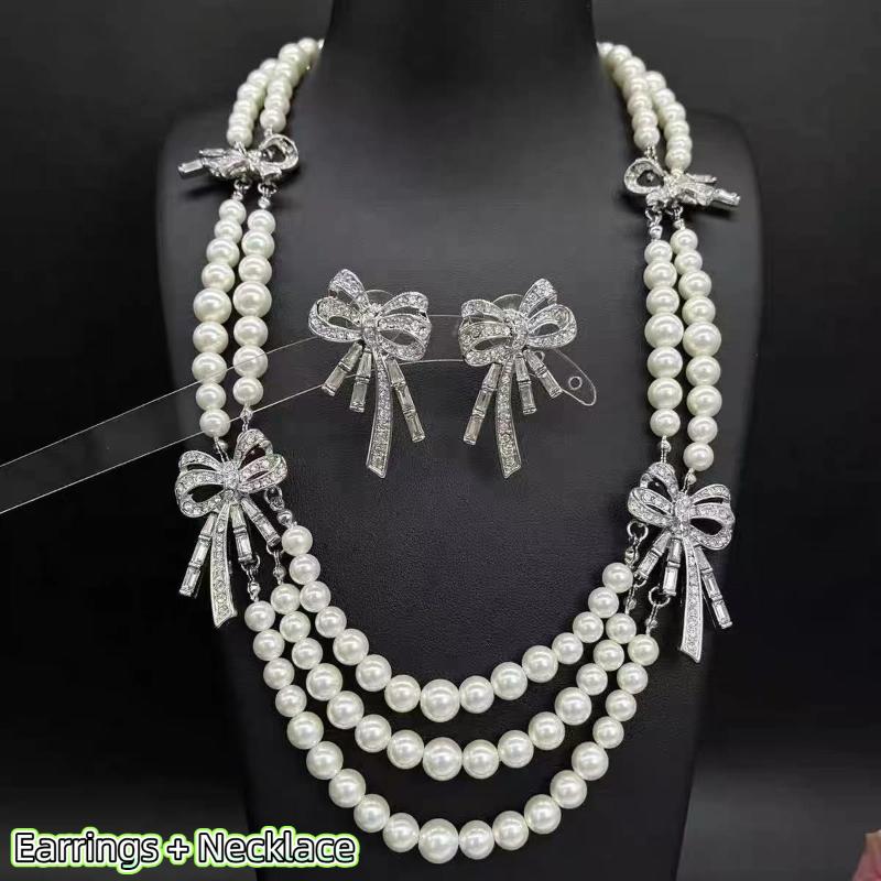 Elegant Pearl Necklace And Earring Set With Butterfly Knot Retro French Style Multi-Layer Chain Collarbone Necklace