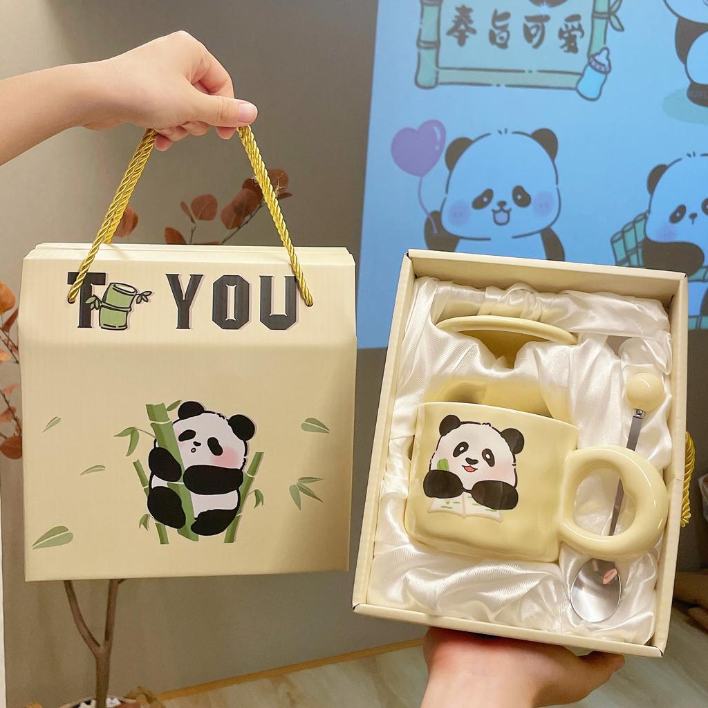 Mug with Lid Spoon 2025 New Female Cute Cup Souvenir Ceramic Water Cup Coffee Cup