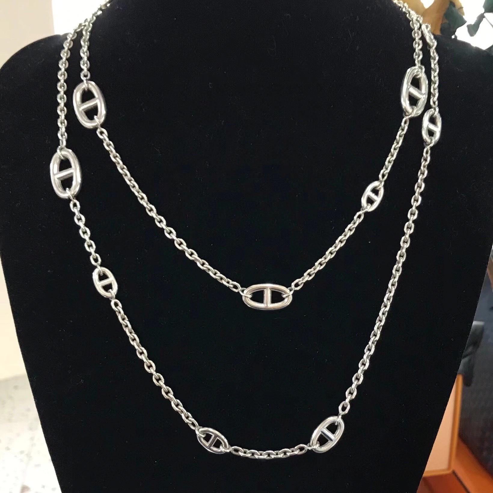 Versatile Light Luxury Titanium Steel Women s Necklace with OT Buckle - Long Chain Pig Nose Design Temperament Accessory.