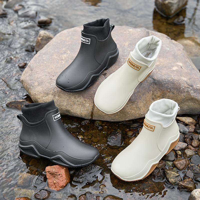 Winter Windproof Cotton Rain Boots Women Warm Light Ankle Rainboots Fashion Black Slip On Rain Shoes Men Waterproof Work Boot