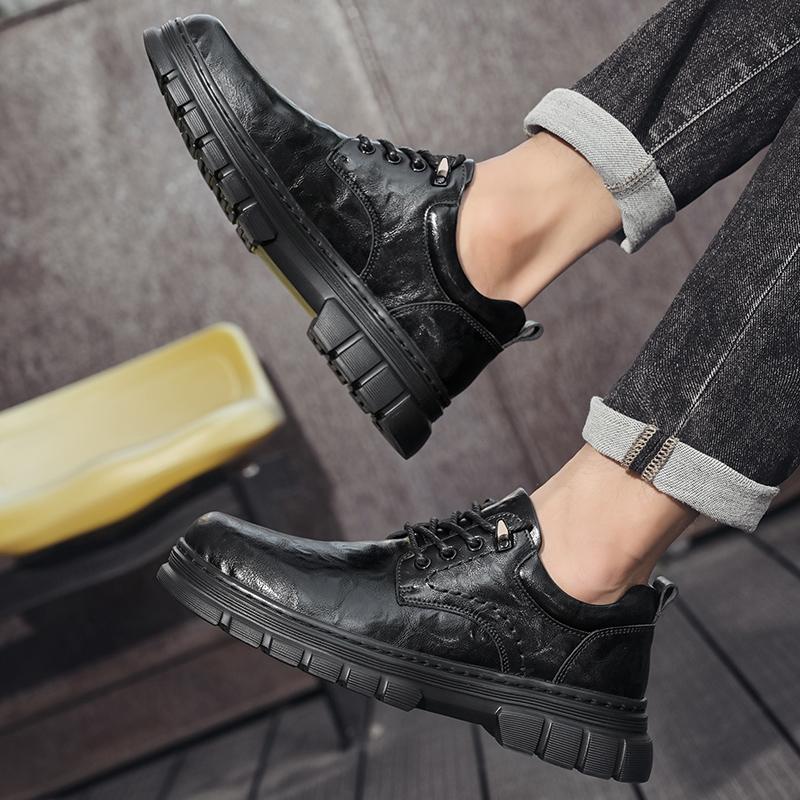 Casual men's leather shoes Elegant gentleman style Daily office  Outdoor leisure business party High quality Classic Black shoes