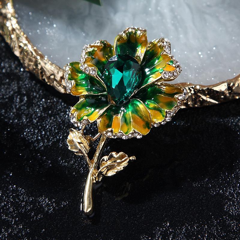 Fashion Oil Drip Crystal Glass Flower Brooch Pin Creative Temperament Flower Brooch  Designer Brooch Pin Mini Bobby Pins Perfect Gift for Couples