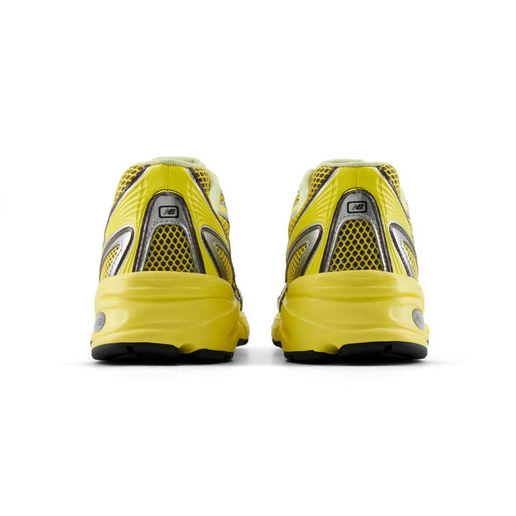 New Balance Nb 740 Fabric Synthetic Leather Trendy Fashion Dad Shoes Unisex Sneaker Yellow U74045L