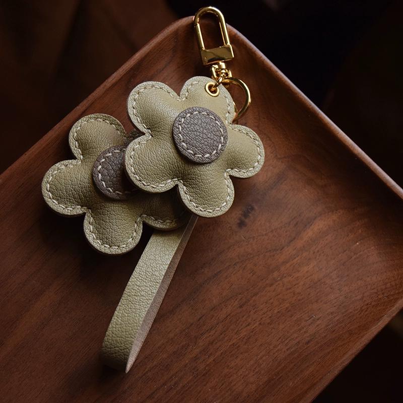 Flower Flower Original Design Leather Handmade Car Key Bag Pendant Personality, Female Gift Keychain