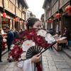 Elegant Flowers Handheld Fan Peacock Tail Pattern Silk Folding Fan Dance Fan  Outdoor Travel