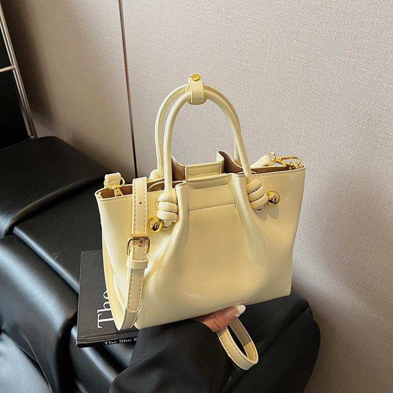 Summer Popular Small Bag Women 2025 New Fashion Versatile Messenger Bag Premium Handbag Bucket Bag