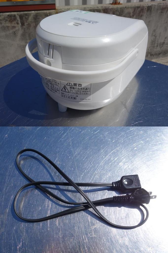 Panasonic 3 Cup Rice Cooker Microcomputer Type White SR-ML051-W