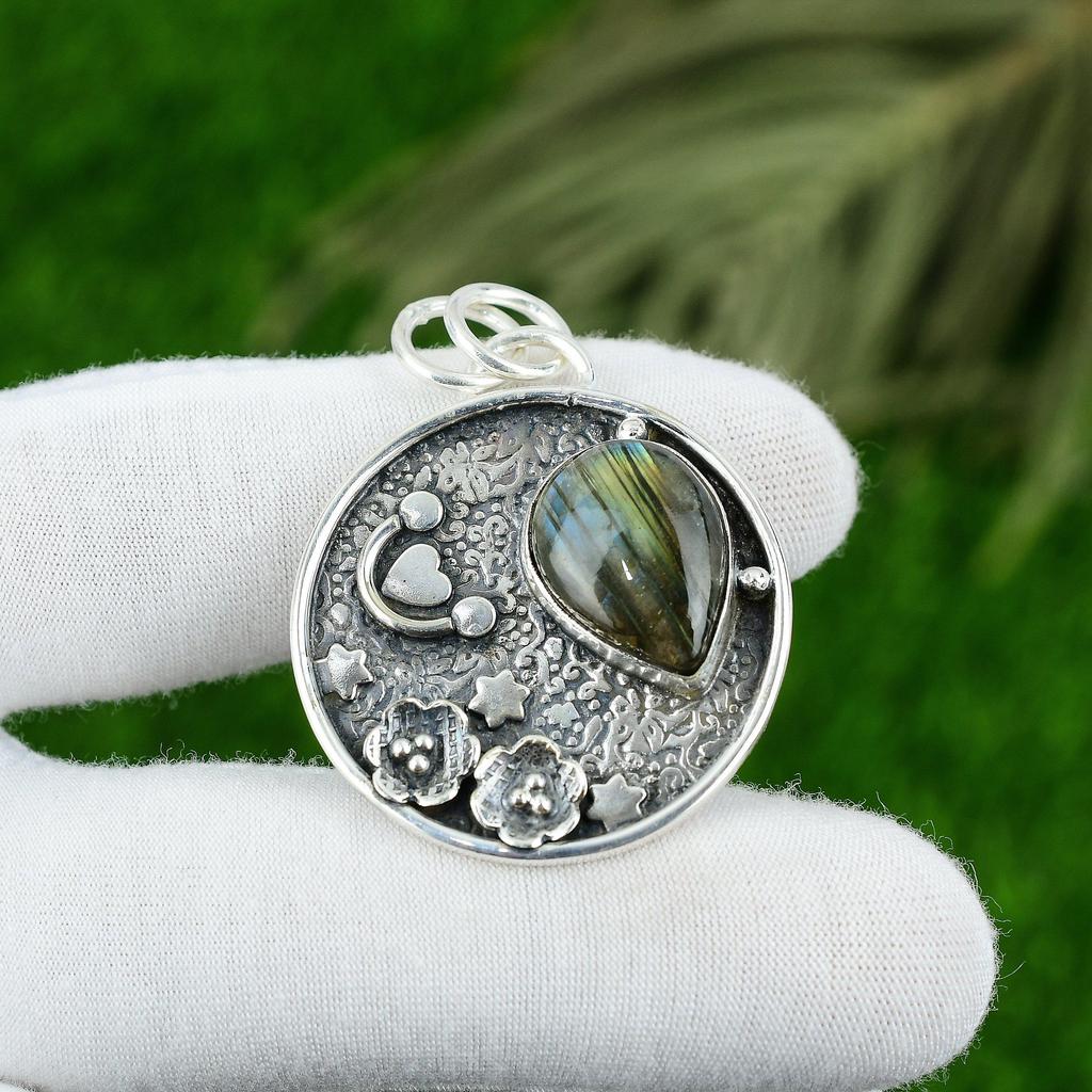 Natural Labradorite Gemstone Pendant 925 Sterling Silver Jewelry For Women