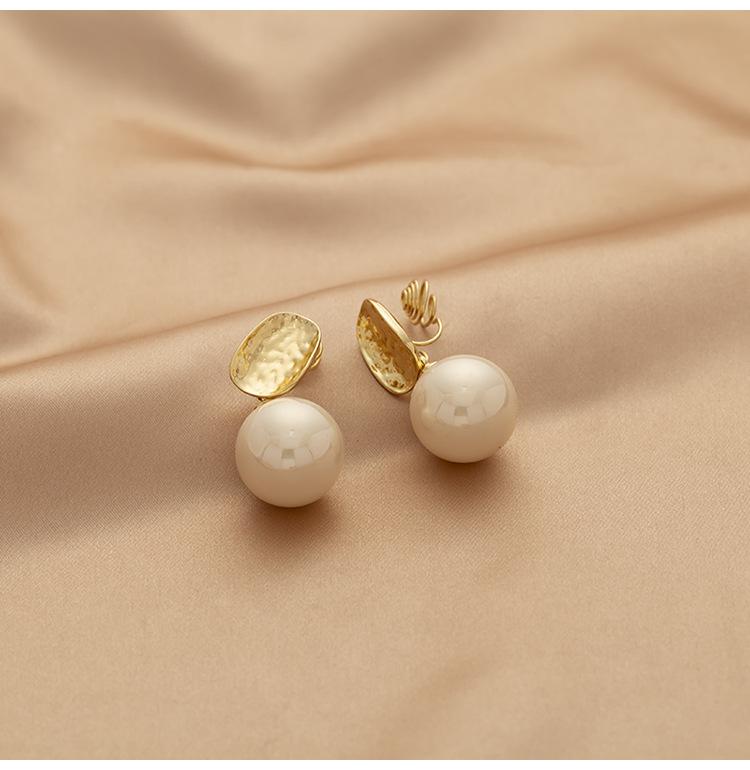 

Металлическая геометрическая подвеска Имитация жемчуга Простые новые клипсы для комариных ушей