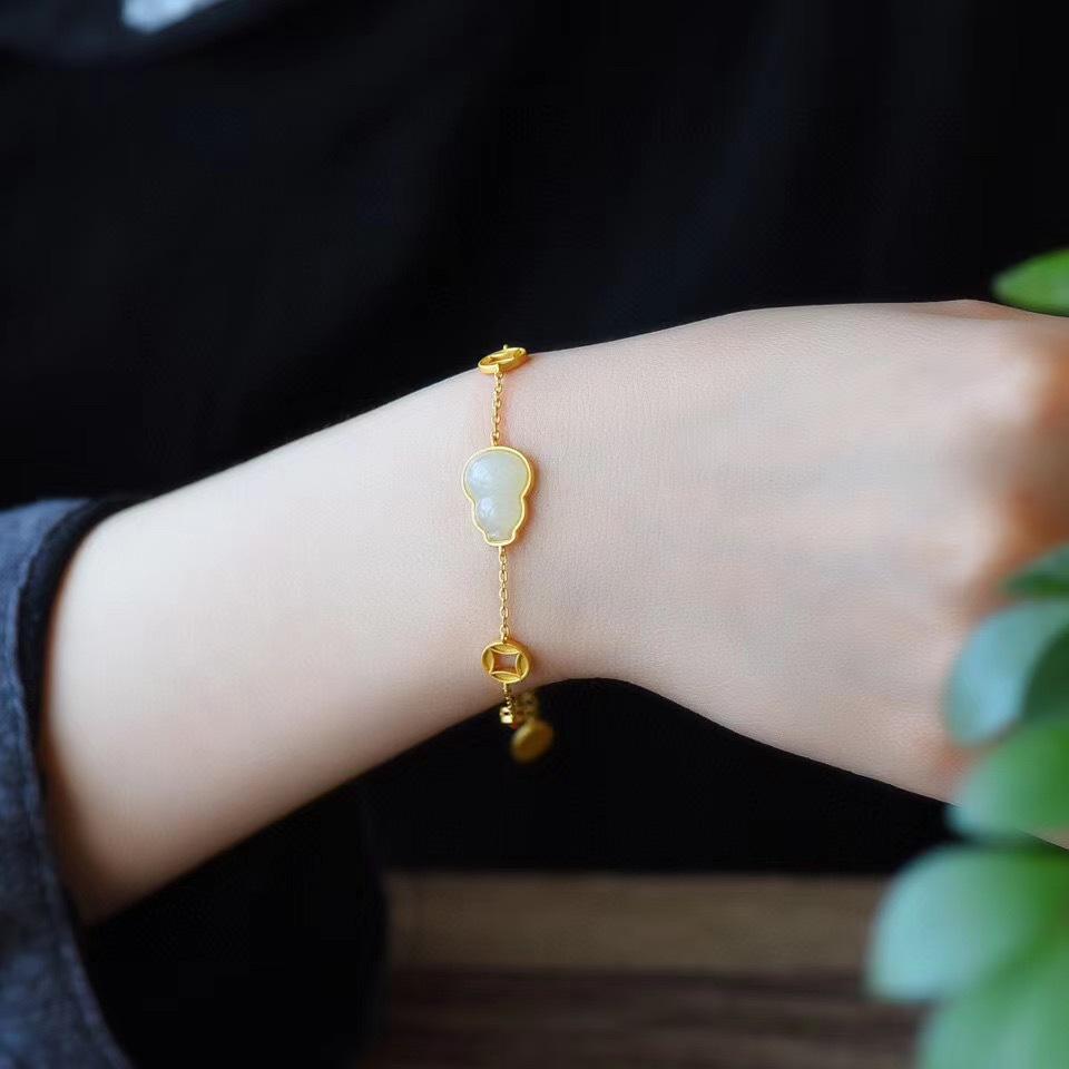 Retro Ruyi Gourd Bracelet with Imitation Hetian Jade and Zirconia Coin - Court Style Jewelry for Women